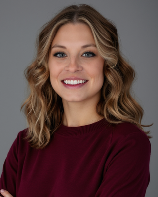 Photo of Taylor Linn, Licensed Professional Counselor, MA, LPC