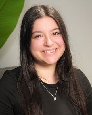 Photo of Arianna Diraggio - Arianna Diraggio - Bipolar, ADHD & Trauma, Licensed Social Worker