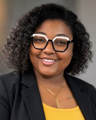 Photo of DaQuaria Shepard, LCSW Associate, MSW, LCSWA, LCAS-A