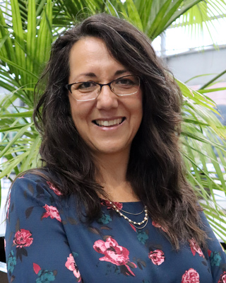 Photo of Elena Zarandona, LMHC, MS, IFS L2, Counselor