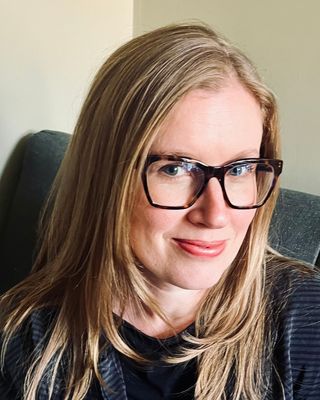 Photo of Dr Roxanne Barrett, Psychologist, CPsychol