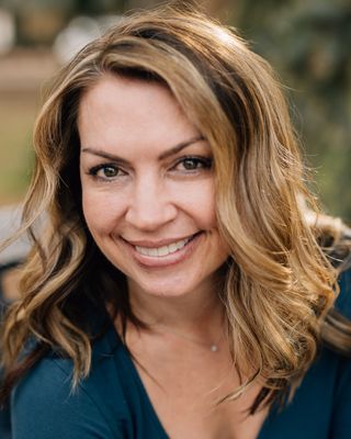 Photo of Andrea Arnell, Psychiatric Nurse Practitioner, PMHNP