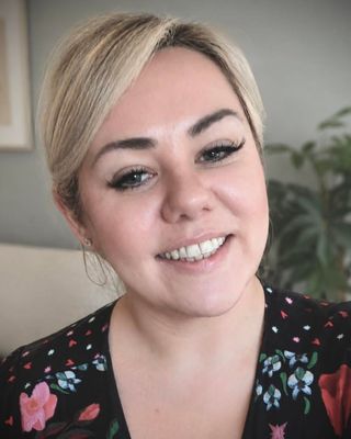 Photo of Nicole Flanagan, Counsellor, MBACP
