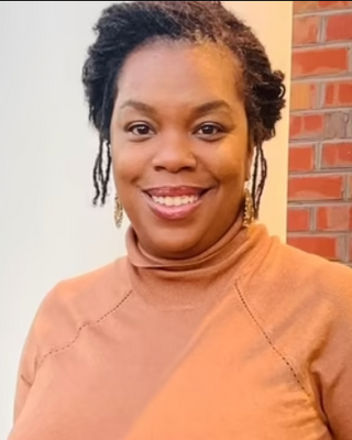 Photo of Jameshia Hunter, Licensed Clinical Mental Health Counselor, LCMHC