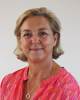 Photo of Anna Hardy, Psychotherapist in Hove, ENG