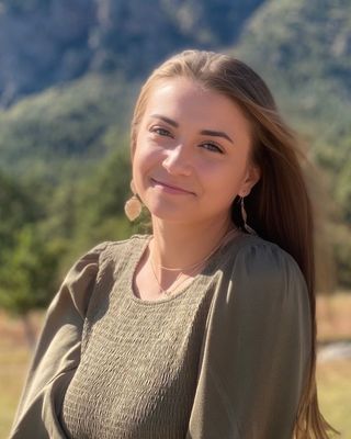 Photo of Nikki Nassen, Pre-Licensed Professional