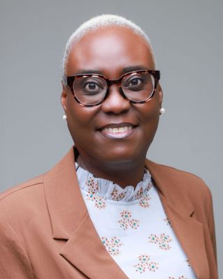 Photo of Dr. Heidi Quashie-Mckie, Clinical Social Work/Therapist, DSW, LCSW-S