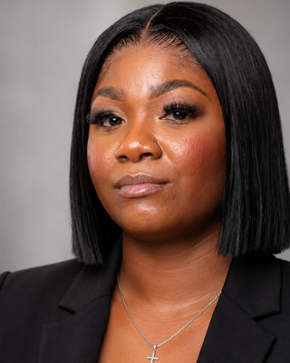 Photo of Deshonda Davis, Licensed Master Social Worker, LMSW-C, CCIS-II
