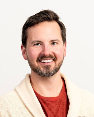 Photo of Dr. Collin Davidson, Psychologist, PhD, CFT