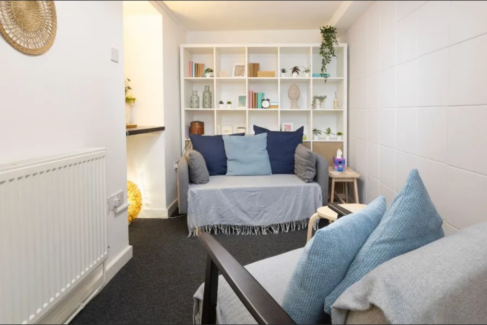 I offer face-to-face sessions from the Dragonfly Wellbeing Centre in Plymouth on Friday's. 