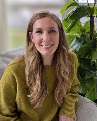 Photo of Crystal Augsburger, Clinical Social Work/Therapist, LISW