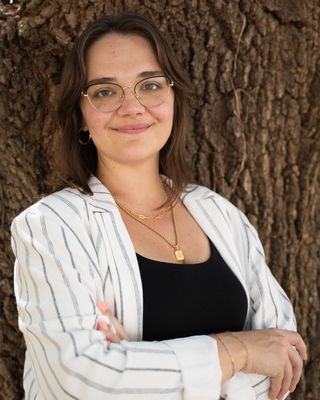 Photo of Roxanna Books, Counselor, LCMHC-A, LCAS-A