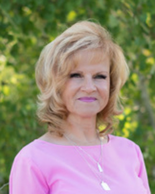 Photo of Natalie Draycott, Limited Licensed Psychologist in Calgary, AB