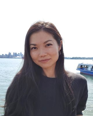 Photo of Amanda Zhou, Counsellor in V5N, BC
