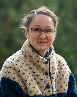 Photo of Alana McLeod, RP (Q), MA, ExAT, CCPA