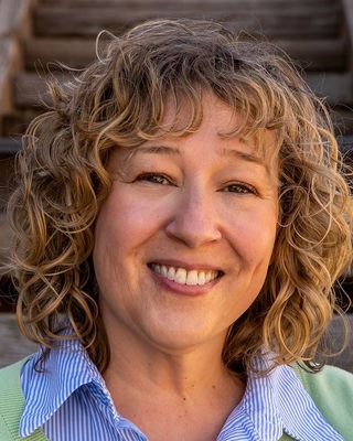 Photo of Dana Kunze, Psychiatric Nurse Practitioner, APN, PMHNP