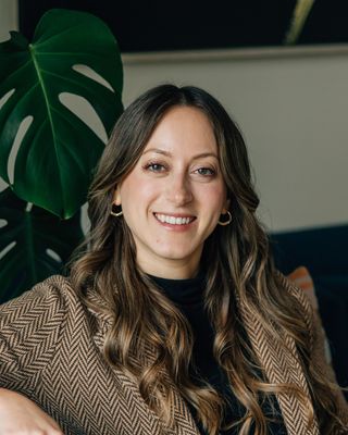 Photo of Deanna Kessler, Clinical Social Work/Therapist, LCSW, LICSW, CYT-200