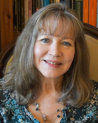 Photo of Anna Alward, Psychotherapist, MA, MUKCP