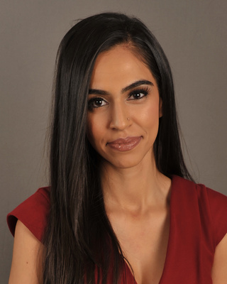 Photo of Naeema Hashmani, Registered Psychotherapist in M5H, ON