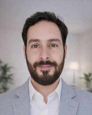 Foto de Rubén Pesquera Serrano - Psicoterapia Sin Juicios, Psicoterapeuta, Maestría