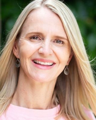 Photo of Claire Napier, Psychotherapist, BPC