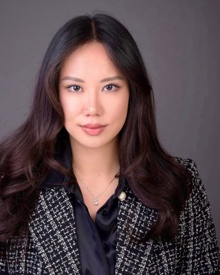 Photo of Eunice Y. Chen, Registered Psychotherapist (Qualifying) in Central Toronto, Toronto, ON