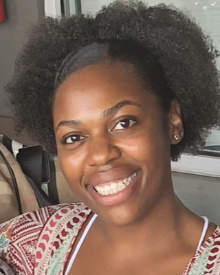Photo of Shanya Roberson, Clinical Social Work/Therapist