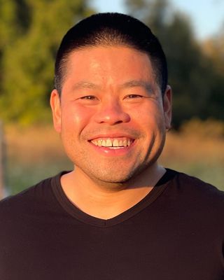 Photo of Kevin Lee, Registered Psychotherapist (Qualifying), MACP, OCT, CCC