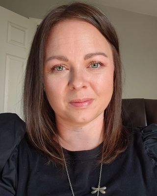 Photo of Jen Young, Pre-Licensed Professional, MFTI