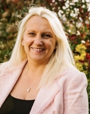 Photo of Nadine Naughton, DCounsPsych, Counsellor in Wakefield