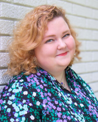 Photo of Erin Rae Farmer, Counselor, LCMHCA