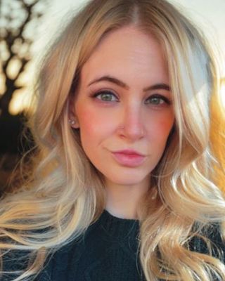 Photo of Katharine Zois, Marriage & Family Therapist, LMFT