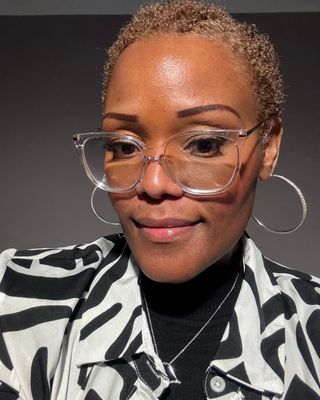 Photo of LaRae Wright, Marriage & Family Therapist, LMFT, APCC, MA