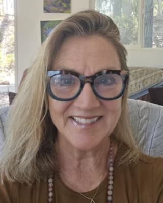 Photo of Erin Hunt, Marriage & Family Therapist, LMFT