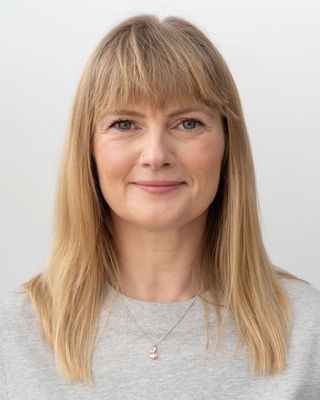 Photo of Emma Cleary, Psychotherapist, MSc, Pre-Accredited Member IACP