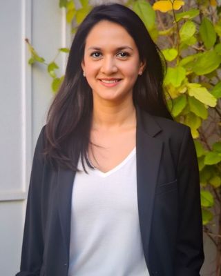 Photo of Rudaina Siddiqi, Registered Social Worker, MA, MSW, RSW