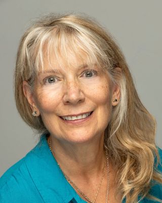 Photo of Maureen Levy, Psychotherapist, MIACP