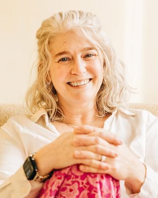 Photo of Dylan Ann Spradlin - Dylan Spradlin / Family Insights, Clinical Social Work/Therapist, MA, MSW, LCSW