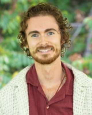 Photo of Eliot Steer, Psychologist, LP