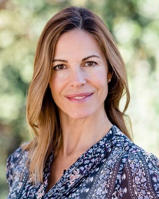 Photo of Lisa Pierce, Marriage & Family Therapist in Encino, CA