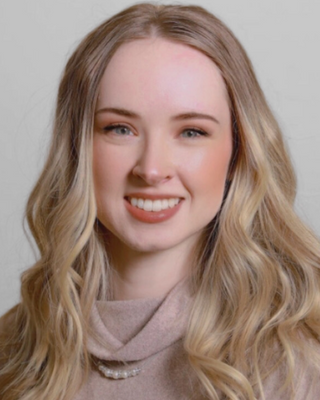 Photo of Emma Chi, Registered Provisional Psychologist, MACP, BA
