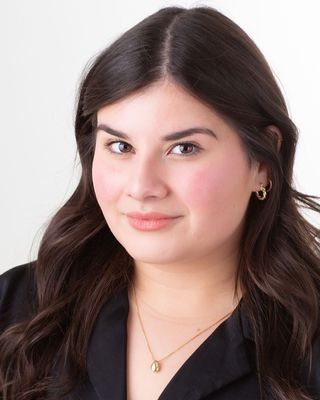 Photo of Jacqueline Florian, Licensed Clinical Social Worker Associate, LICSWA
