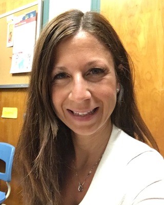 Photo of Dr. Tania Viviani, PsyD, Psychologist