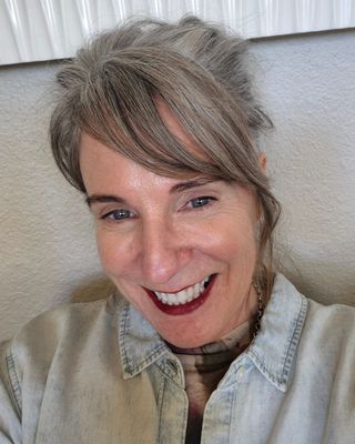 Photo of Kerri Honaker, Licensed Professional Counselor, MS, MA, LPC, BCN, LLC