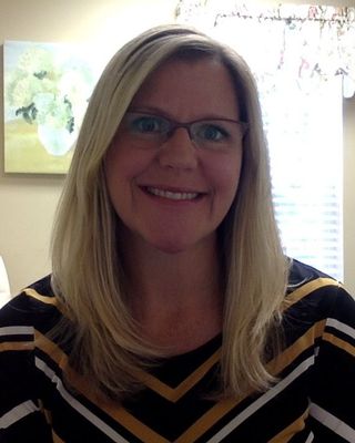Photo of Stacie Siwik, Clinical Social Work/Therapist, LICSW