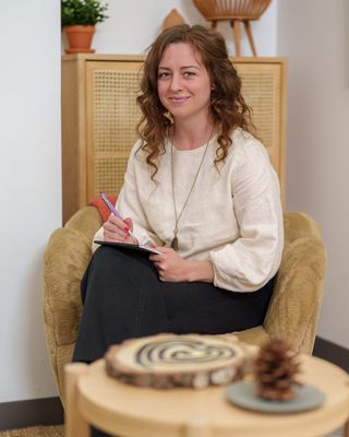 Photo of Kenzie Gogolinski, Registered Social Worker, RSW