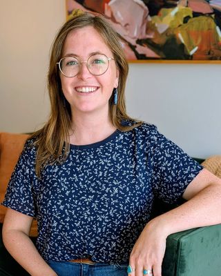 Photo of Shannon Toalson, Registered Psychotherapist, LCP