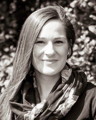 Photo of Dr Laura Draycott, Psychologist