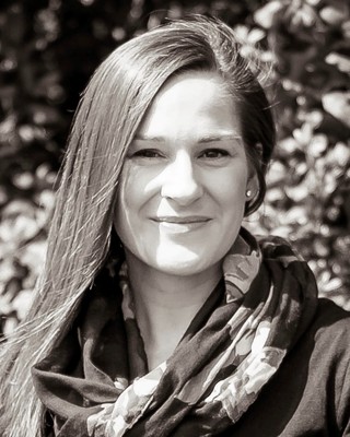 Photo of Dr Laura Draycott, PsychD, HCPC - Clin. Psych., Psychologist