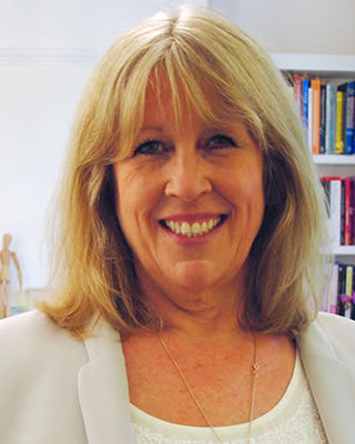 Photo of Dr Sarah Hamlyn-Wright, Psychologist in Guildford, England